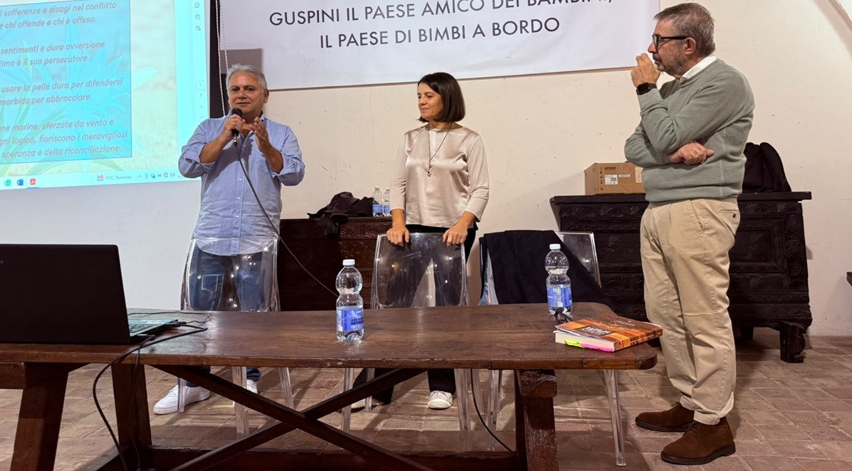 Guspini, presentato il libro Nel deserto nascono i gigli