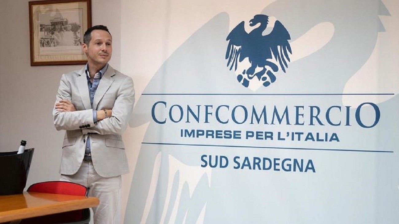 Fnaarc Confcommercio Sud Sardegna: Bollo e caro carburanti