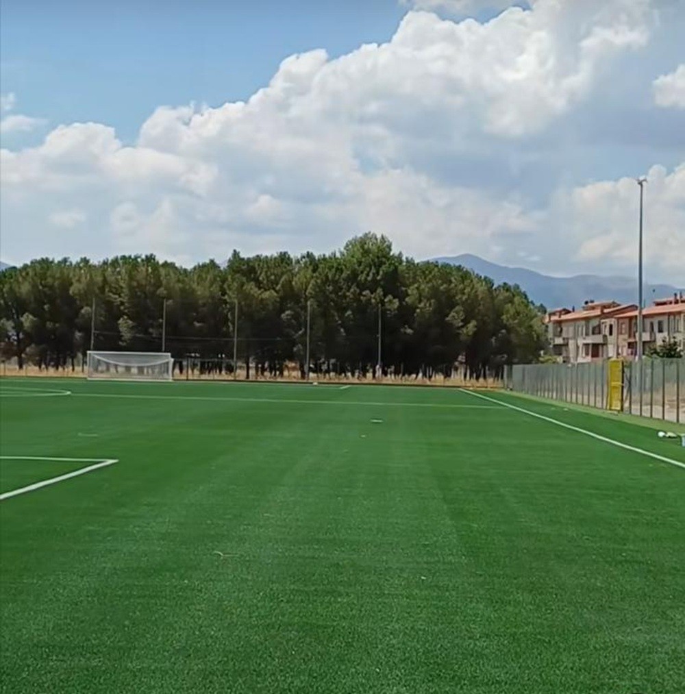 Guspini, completato il manto del campo Renzo Laconi