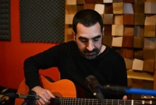 Nicola Pisu: il cantautore dall’integrità artistica