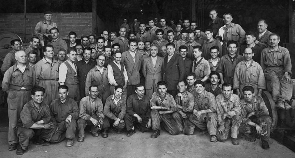Operai e tecnici dell'officina meccanica
